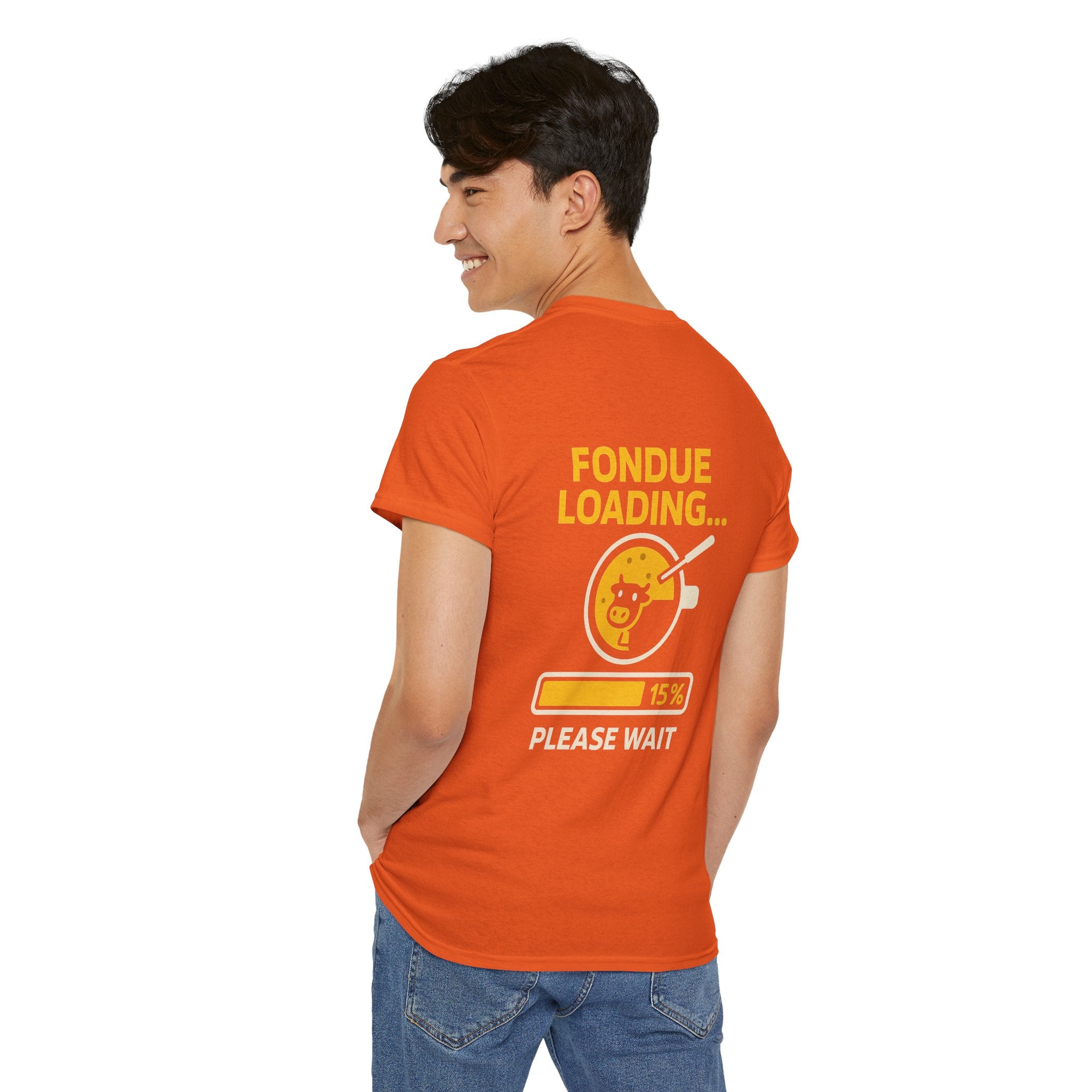 Fondue Loading – Schweizer Winter Meme T-Shirt